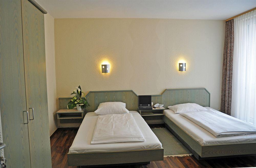 Hotel Astoria Франкфурт-на-Майне Экстерьер фото