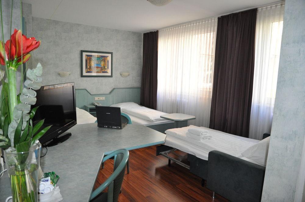 Hotel Astoria Франкфурт-на-Майне Экстерьер фото