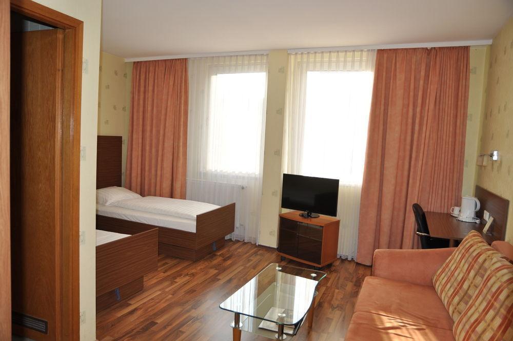 Hotel Astoria Франкфурт-на-Майне Экстерьер фото