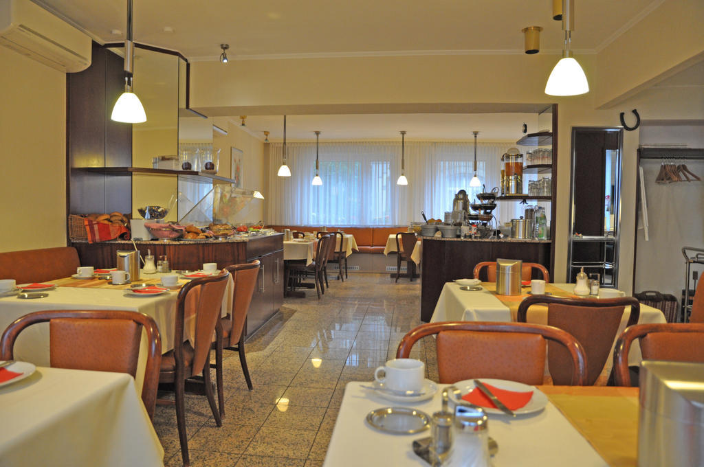 Hotel Astoria Франкфурт-на-Майне Экстерьер фото