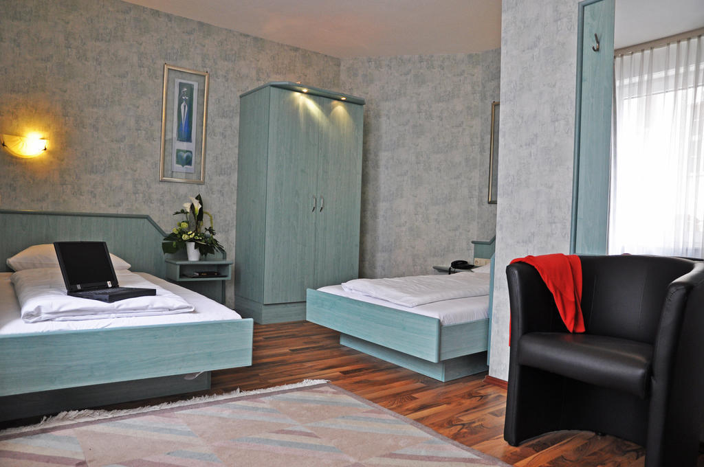 Hotel Astoria Франкфурт-на-Майне Экстерьер фото