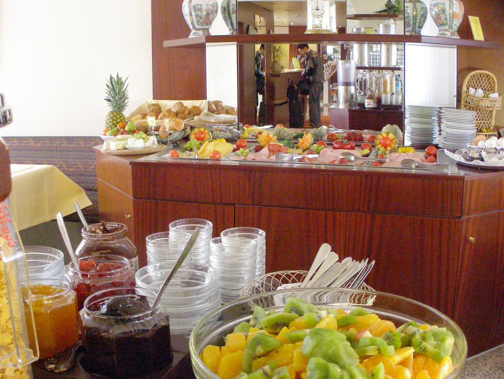 Hotel Astoria Франкфурт-на-Майне Ресторан фото
